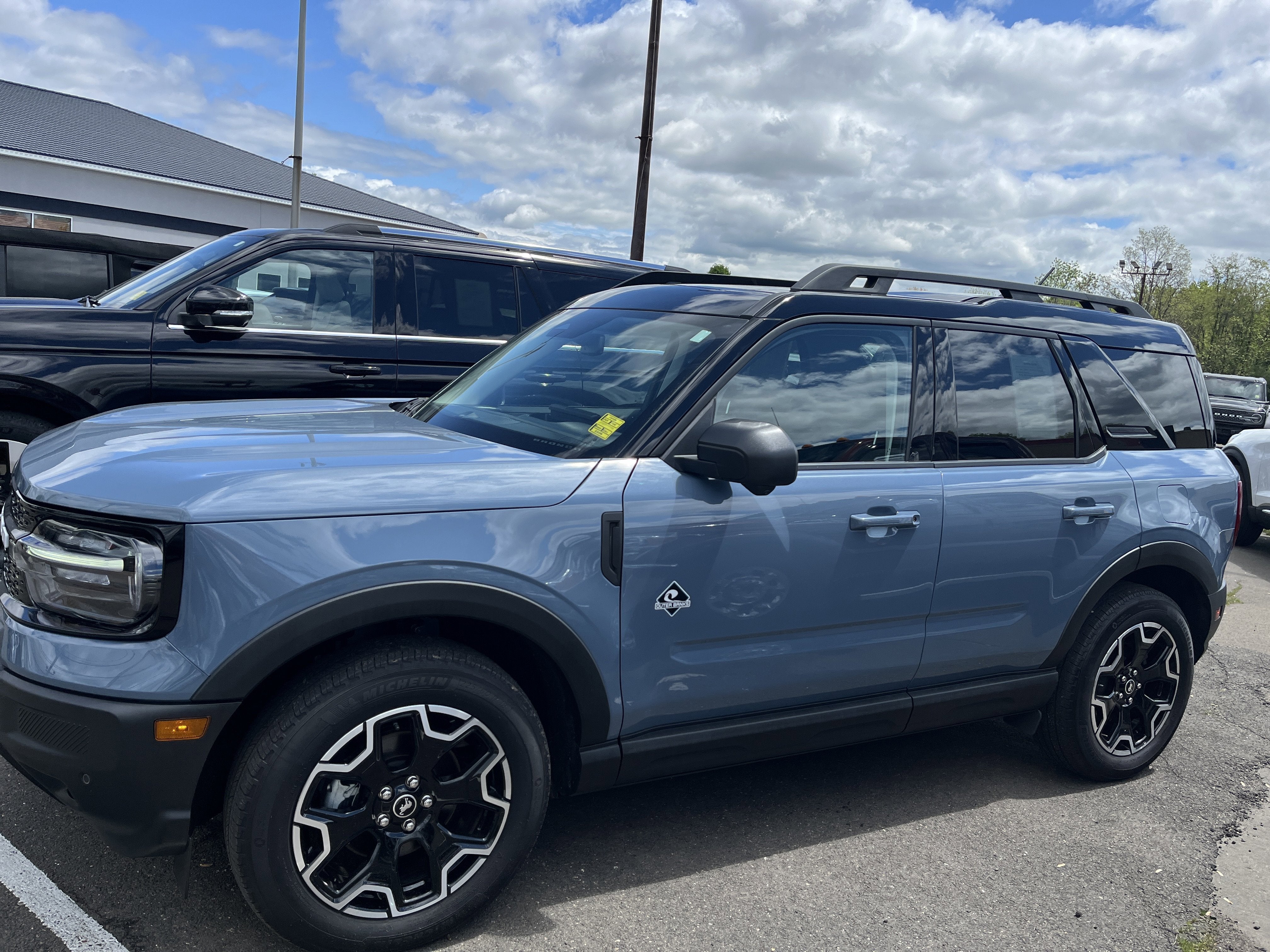 2025 Ford Bronco Sport Outer Banks in Azure Gray Metall — front three-quarter view