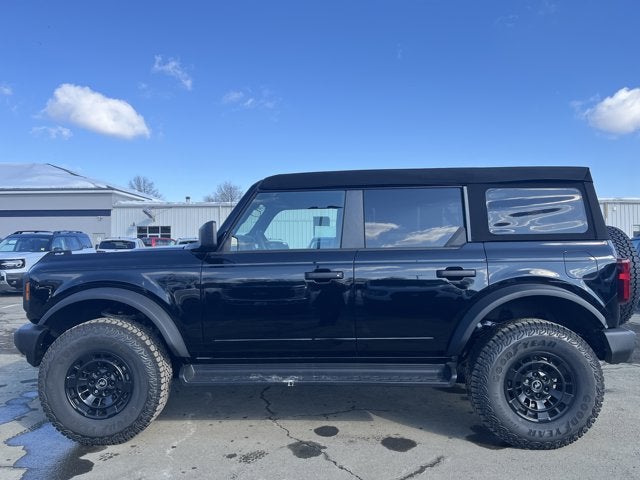 2025 Ford Bronco Big Bend in Shadow Blk — front three-quarter view
