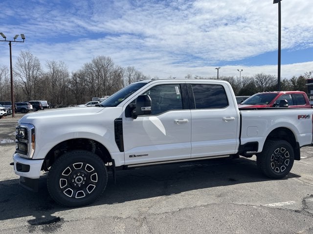 2026 Ford Super Duty F-250 SRW Platinum in Star Wht Met Tc — front three-quarter view